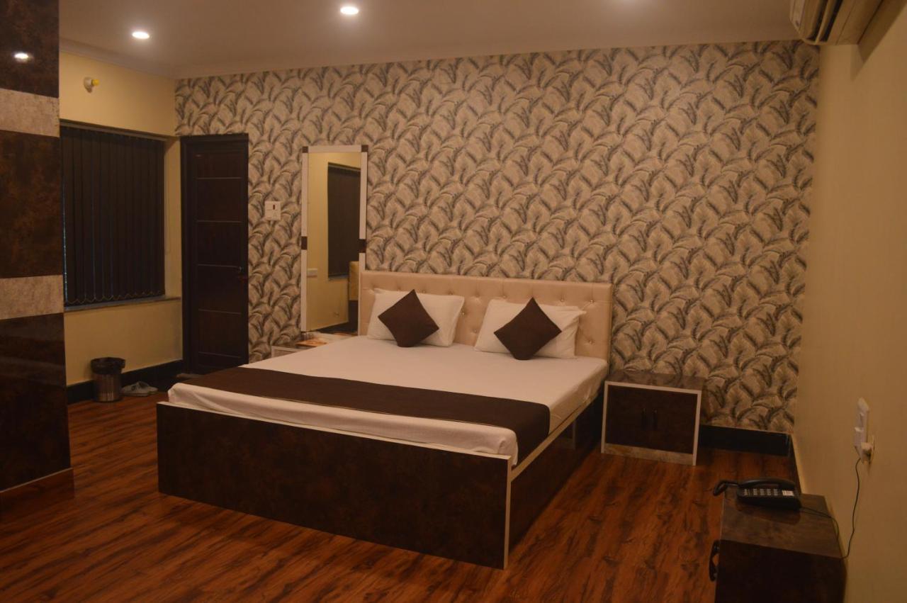 Durgāpur Hotel Wb40 מראה חיצוני תמונה