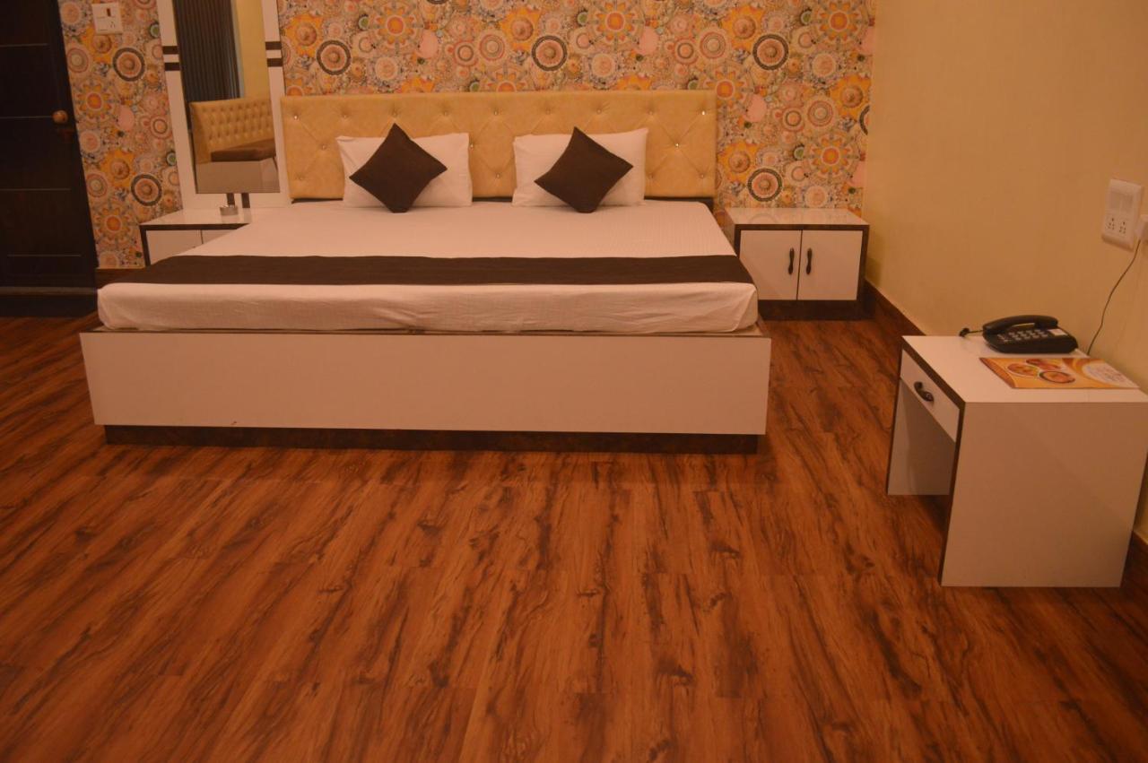 Durgāpur Hotel Wb40 מראה חיצוני תמונה